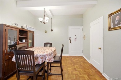 Beautiful 2-Bedroom Condo with Private Terrace Entrance in - photo 8