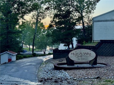 Welcome to the beautiful, peaceful Hyd-A-Way Cove condo complex - photo 36