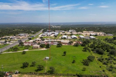 This multi-use commercial property on US Hwy 281 offers