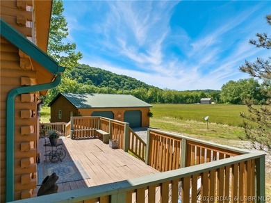 PRICE IMPROVEMENT! Welcome to your dream sanctuary, an inviting - photo 13