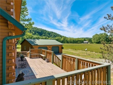 PRICE IMPROVEMENT! Welcome to your dream sanctuary, an inviting - photo 13