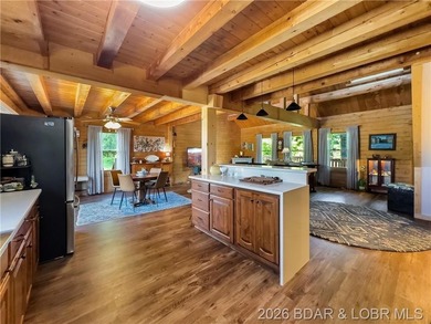 PRICE IMPROVEMENT! Welcome to your dream sanctuary, an inviting - photo 18