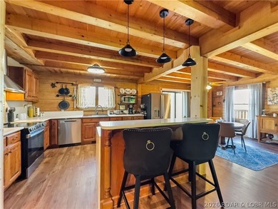 PRICE IMPROVEMENT! Welcome to your dream sanctuary, an inviting - photo 20