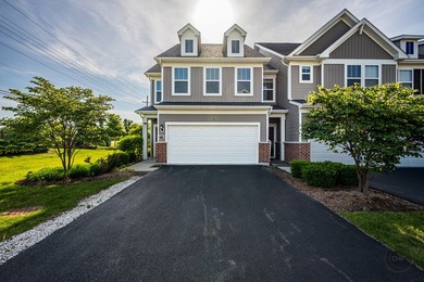 Meadow Ridge, beautiful townhomes in Aurora in school district - photo 25