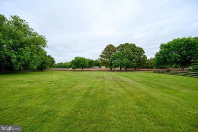 Much loved home sited on 1.03 acres offering sunset views over - photo 30