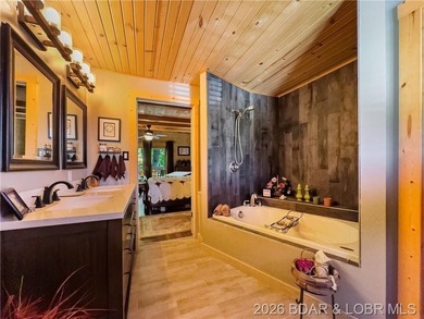 PRICE IMPROVEMENT! Welcome to your dream sanctuary, an inviting - photo 33