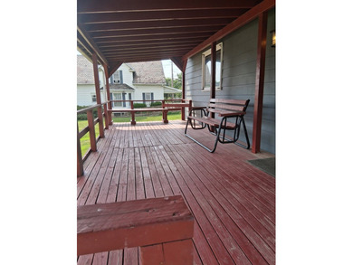 Step into a spacious 3 bedroom / 1 bathroom home that is ready - photo 4
