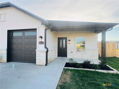 Stillhouse Hollow Lake Townhome/Townhouse For Sale in Killeen Texas