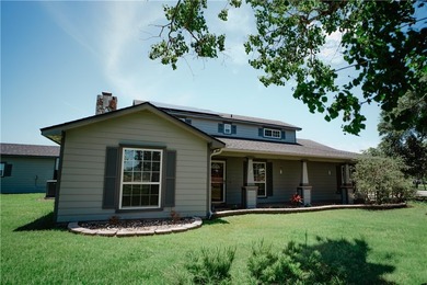 Country living meets modern efficiency at 6971 Buddy Ganem Drive - photo 11