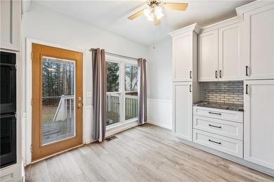 Chapel Hills presents this beautifully appointed traditional - photo 11