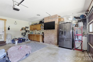Welcome to this stunning all brick home in Hunters Creek Estates - photo 17
