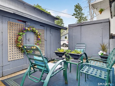 Located in the heart of New London's historic seaside district - photo 28