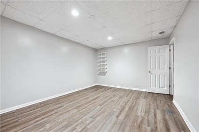 Chapel Hills presents this beautifully appointed traditional - photo 30