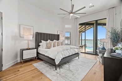 Modern Waterfront Luxury in the Heart of Horseshoe Bay - photo 10