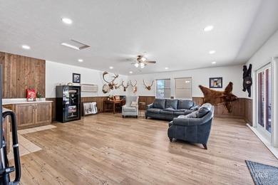 Welcome to this beautifully maintained home in the desirable - photo 30