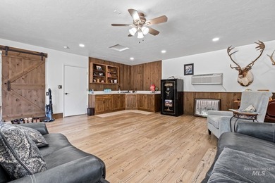 Welcome to this beautifully maintained home in the desirable - photo 31
