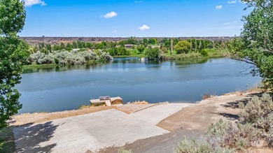 Welcome to this beautifully maintained home in the desirable - photo 49