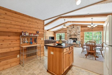 Nestled in the heart of Massanutten, this charming cabin offers - photo 14