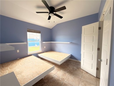 Step into this beautifully designed, recently built 3-bedroom - photo 9