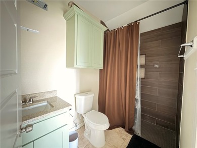 Step into this beautifully designed, recently built 3-bedroom - photo 10