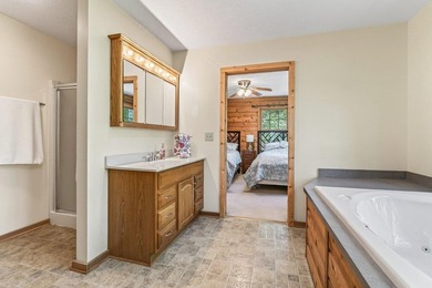 Nestled in the heart of Massanutten, this charming cabin offers - photo 36