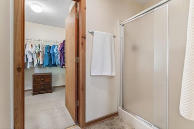 Nestled in the heart of Massanutten, this charming cabin offers - photo 38