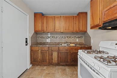 Welcome to 1705 Sycamore in Corpus Christi-a charming and - photo 10