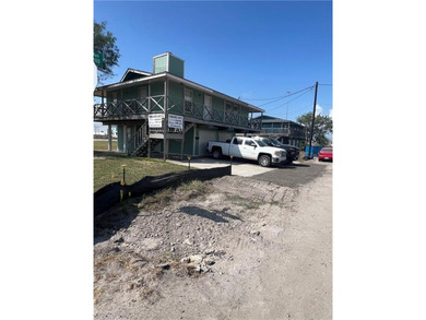 11%+ CAP RATE! FURNISHED TRIPLEX ON NORTH BEACH - INVESTOR - photo 2