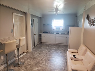 11%+ CAP RATE! FURNISHED TRIPLEX ON NORTH BEACH - INVESTOR - photo 5