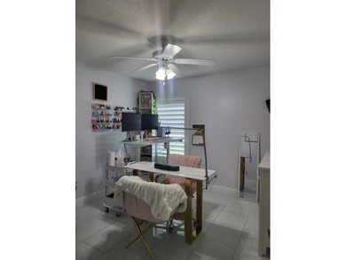 CBS home 3/2 located on a large corner lot! Split floor plan - photo 16