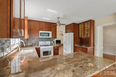 New Paint with Beautiful Light! Condo in The Timbers- move-in - photo 7
