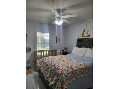 CBS home 3/2 located on a large corner lot! Split floor plan - photo 17