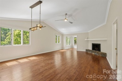 New Paint with Beautiful Light! Condo in The Timbers- move-in - photo 10