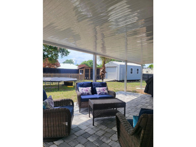 CBS home 3/2 located on a large corner lot! Split floor plan - photo 23