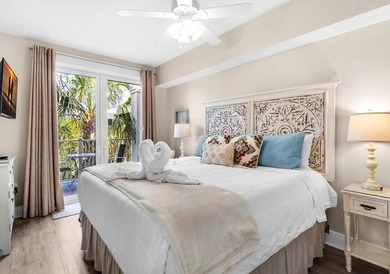 Located in the heart of Baytowne Wharf, this turnkey 5th-floor - photo 11