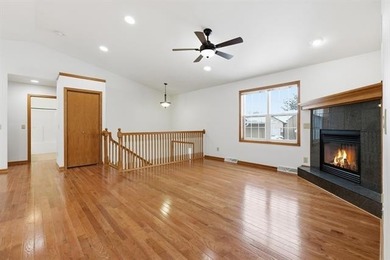 Hidden Treasure! This spacious master suite features a walk-in - photo 11