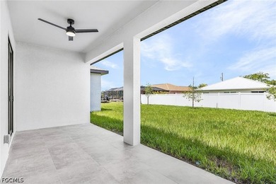 Welcome to your dream home in Cape Coral! This stunning single - photo 18