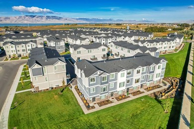 8 unit multi-family townhomes - fully leased - 4 minutes from - photo 19
