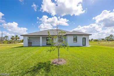 Welcome to your dream home in Cape Coral! This stunning single - photo 20