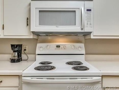 1 Mile from Belle Starr Marina! This 3-bedroom, 2-bath home - photo 20