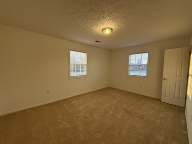 NEW PRICE!! CHECK THIS OUT...Discover effortless lake-area - photo 23