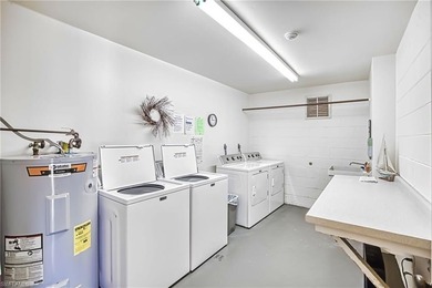 This is NEW construction! Completely remodeled interior - photo 26