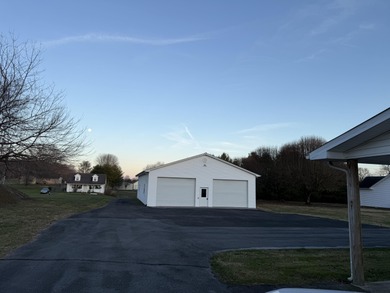 NEW PRICE!! CHECK THIS OUT...Discover effortless lake-area - photo 28
