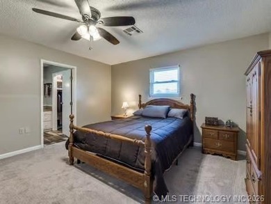 1 Mile from Belle Starr Marina! This 3-bedroom, 2-bath home - photo 31