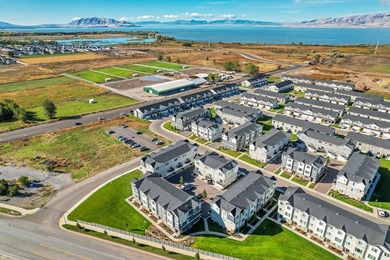 8 unit multi-family townhomes - fully leased - 4 minutes from - photo 31