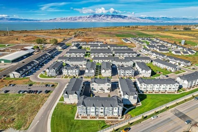 8 unit multi-family townhomes - fully leased - 4 minutes from - photo 32
