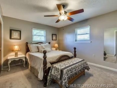 1 Mile from Belle Starr Marina! This 3-bedroom, 2-bath home - photo 38