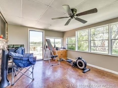 1 Mile from Belle Starr Marina! This 3-bedroom, 2-bath home - photo 43