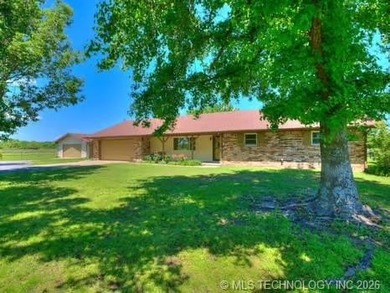 1 Mile from Belle Starr Marina! This 3-bedroom, 2-bath home - photo 51