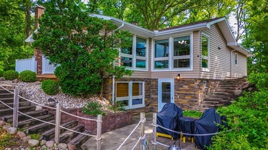Welcome to 691 Timothy Drive in Holiday Lakes! This beautifully - photo 4